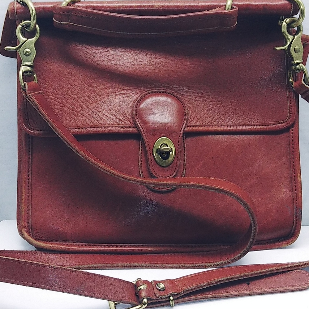 Vintage Coach Willis 9927